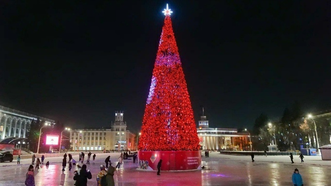 Кемерово сияет. Смотрим, как преобразилась столица Кузбасса к Новому году