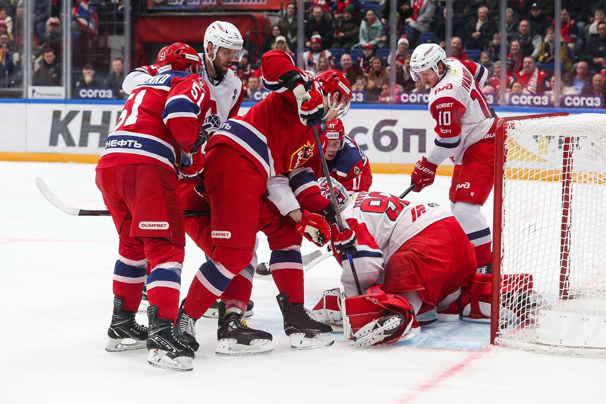    Вратарь Исаев - герой матча с ЦСКА. Фото: соцсети ХК ЦСКА