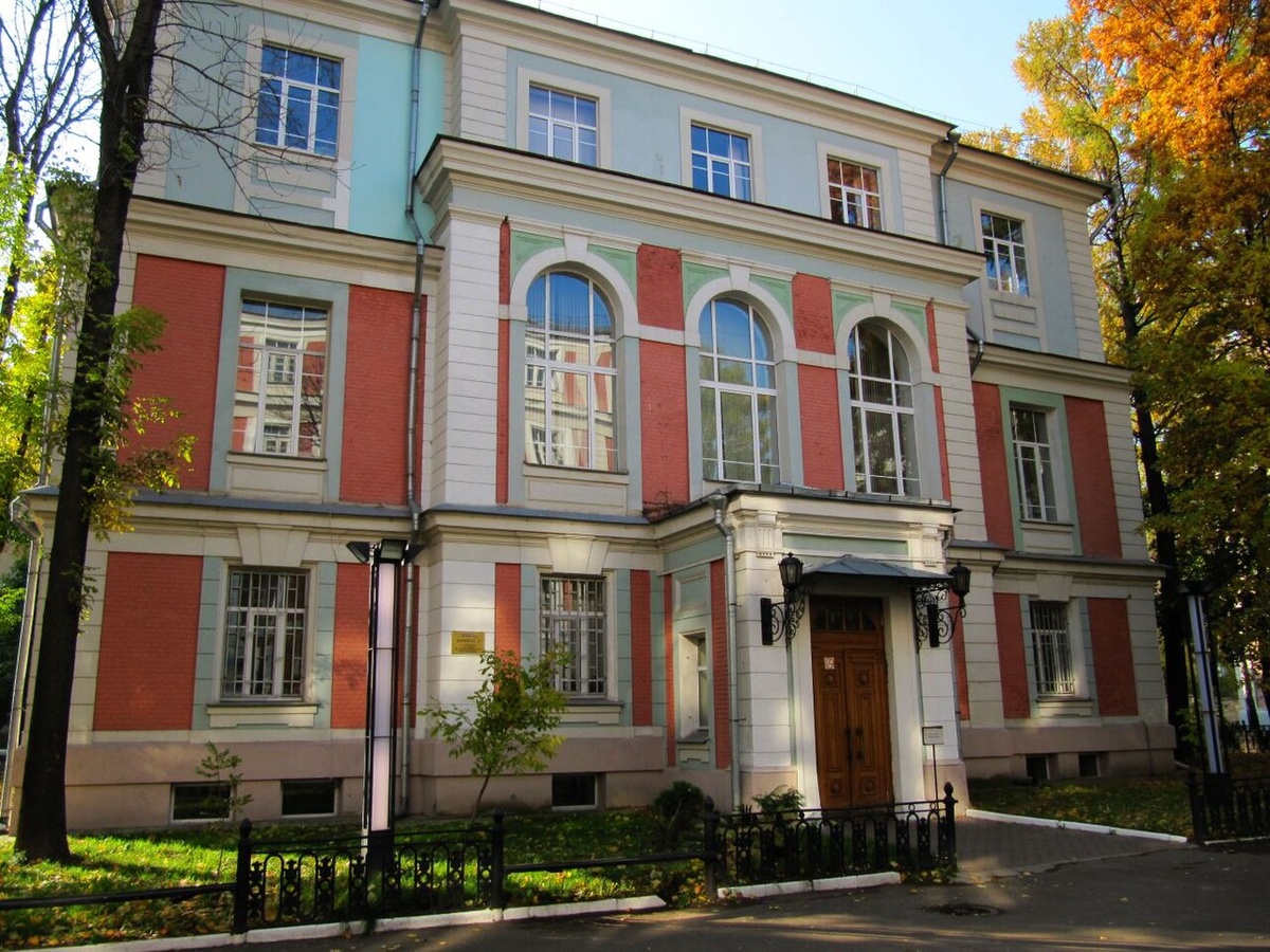 Здание МИИТ-а