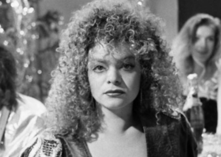 Лариса Долина