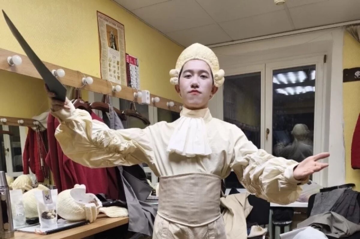    Ли Синьрон из Китая работает в хоре Пермского театра оперы и балета.