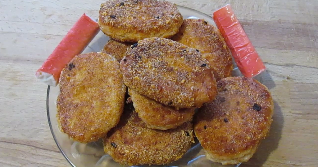 КОТЛЕТЫ ИЗ КРАБОВЫХ палочек: вкусное и простое блюдо