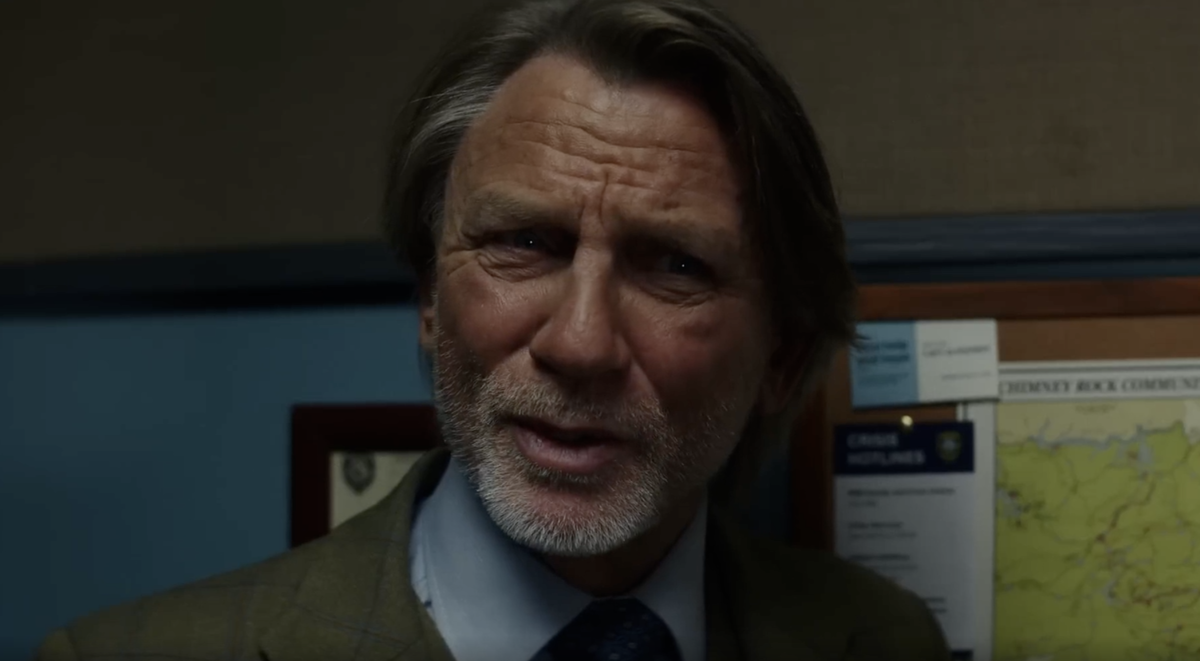 Кадр из сериала "Достать ножи: Воскрешение покойника" / kinopoisk.ru