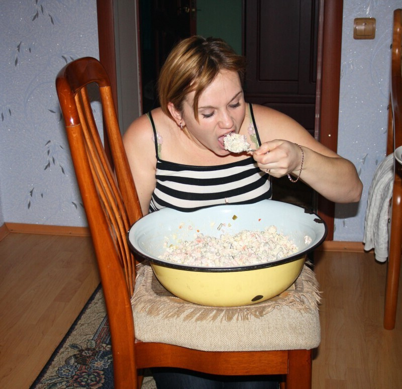 Россия: смешные анекдоты про салат Оливье. Фото из Яндекс картинки