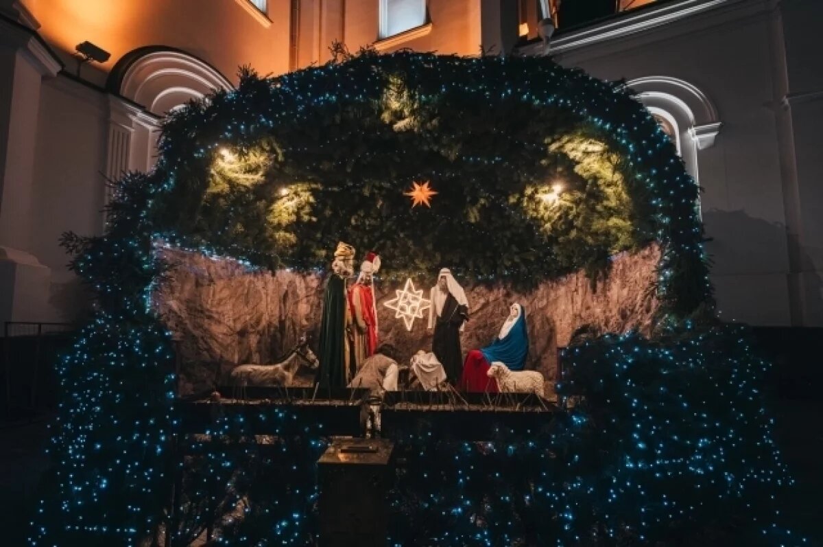    Сочень и трансляция службы.