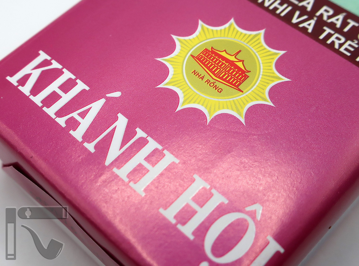 Сигареты Khanh Hoi Tim. Фото: © канал "Уголок Курильщика"