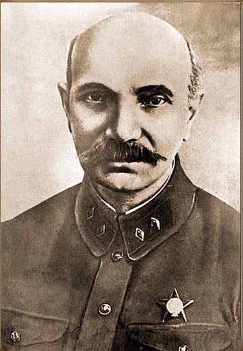 Владимир Иосифович Рдултовский (29 января [10 февраля] 1876, Владикавказ, Терская область — 13 мая 1939, Ленинград) — конструктор артиллерийских боеприпасов, взрывных устройств, взрывателей в Российской империи, СССР. Заслуженный деятель науки и техники России (1928). Дивинженер