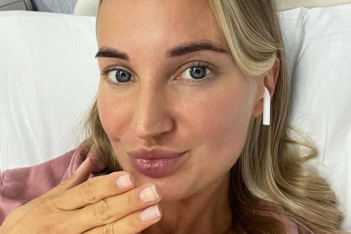     «Я в Москве»: последнее видео с блогершей Юлией Бурцевой, скончавшейся после операции по увеличению ягодиц