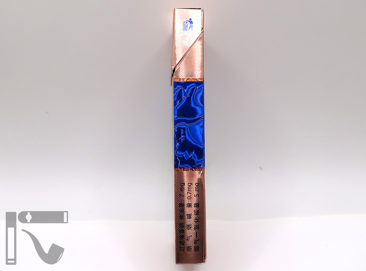 Сигареты Liqun Xihulian Slim. Фото: © канал "Уголок Курильщика"