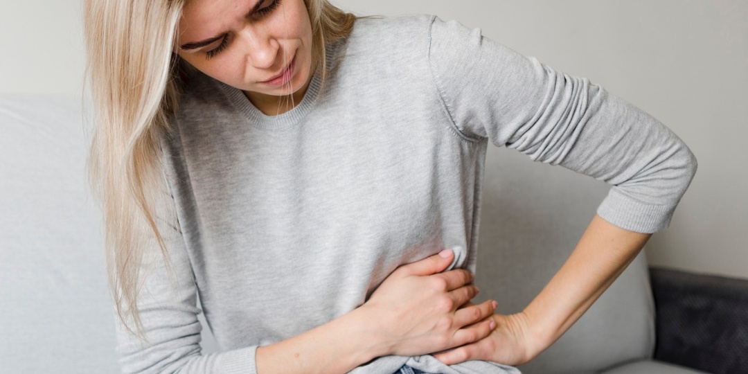 Не ждите острой боли: врач назвала 4 тихих сигнала, что ваша поджелудочная "устала" от праздников