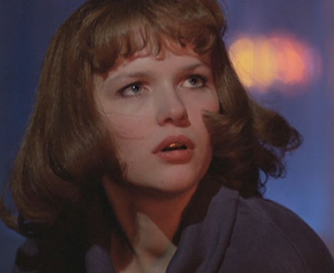 «Он был ей не нужен»: как звезда «Экипажа» бросила мужа с двумя детьми, а он нашёл счастье с чужой женой.Валерий Кухарешин