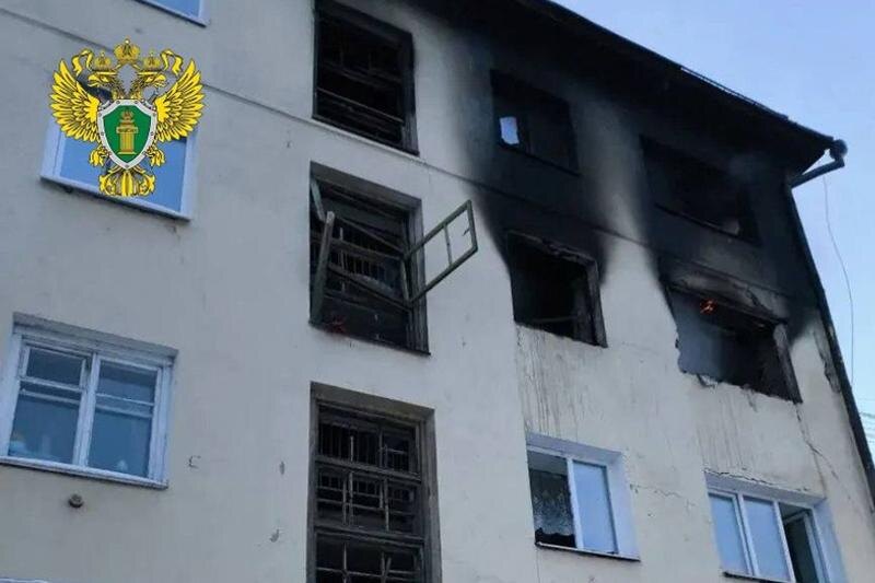    Прокуратура Свердловской области / Последствия взрыва газа в жилом доме Первоуральска