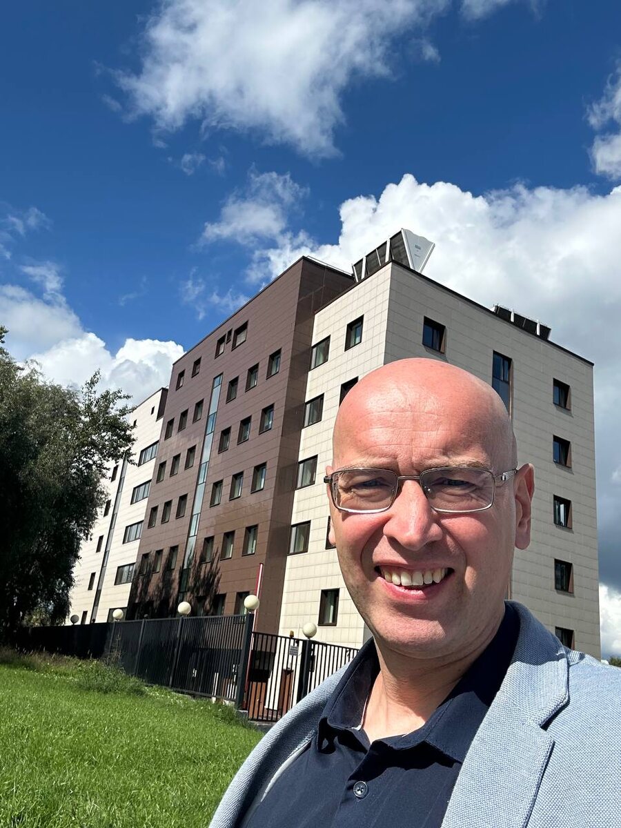 На заднем плане - Тушинский районный суд. Знает ли он про бремя доказывания?