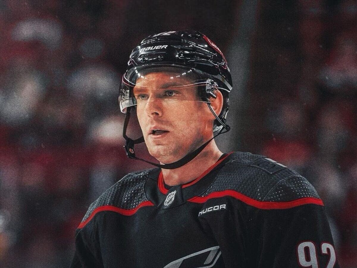    Евгений Кузнецов | © Фото : Социальные сети Carolina Hurricanes