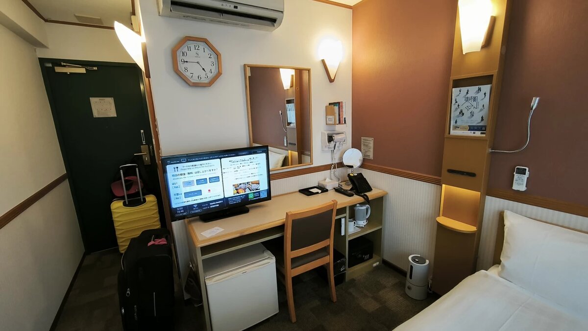 Наш номер в отеле Toyoko Inn Tokyo Yamanote Otsuka