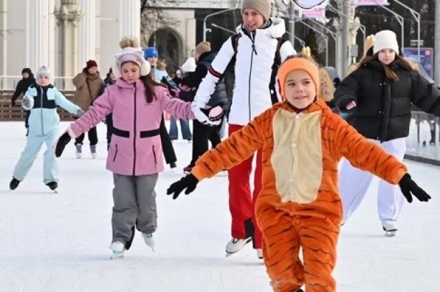    Где можно покататься на коньках и лыжах в Ижевске в 2026 году?