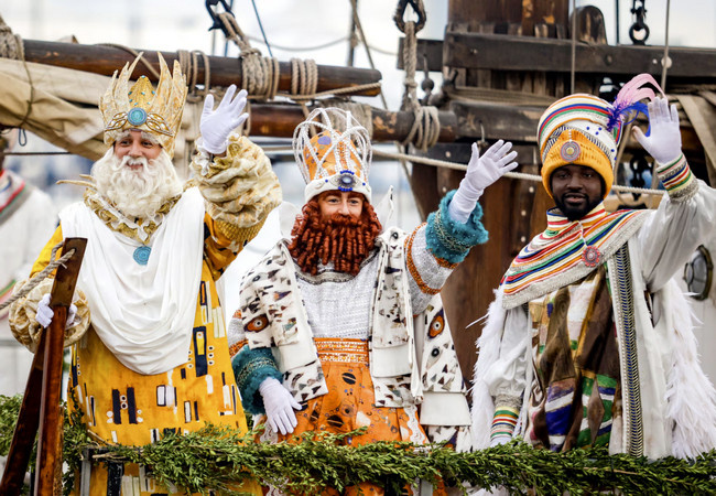 Барселона встретит Трёх Королей масштабным парадом: подробная программа праздника 5 января