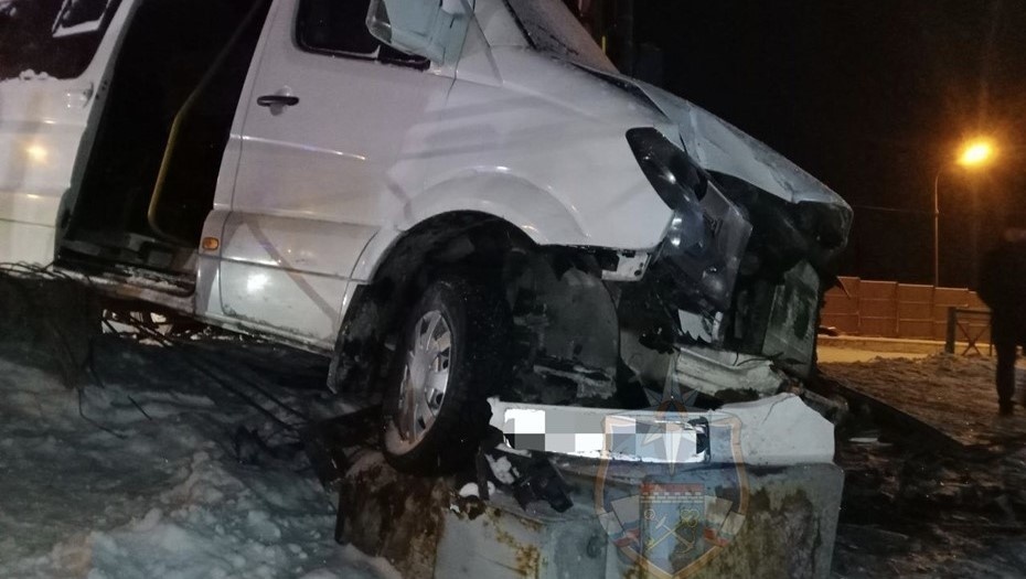    Авария с автобусами у станции Лосево 4 января 2026 Автор фото: vk.com/acclo