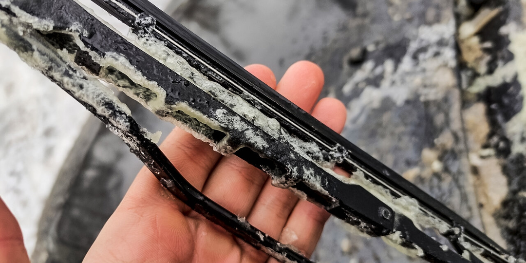 Зимняя хитрость, чтобы дворники не замерзали: Стекло чистое, с щетками не вожусь - Рабочий метод 👍🏻