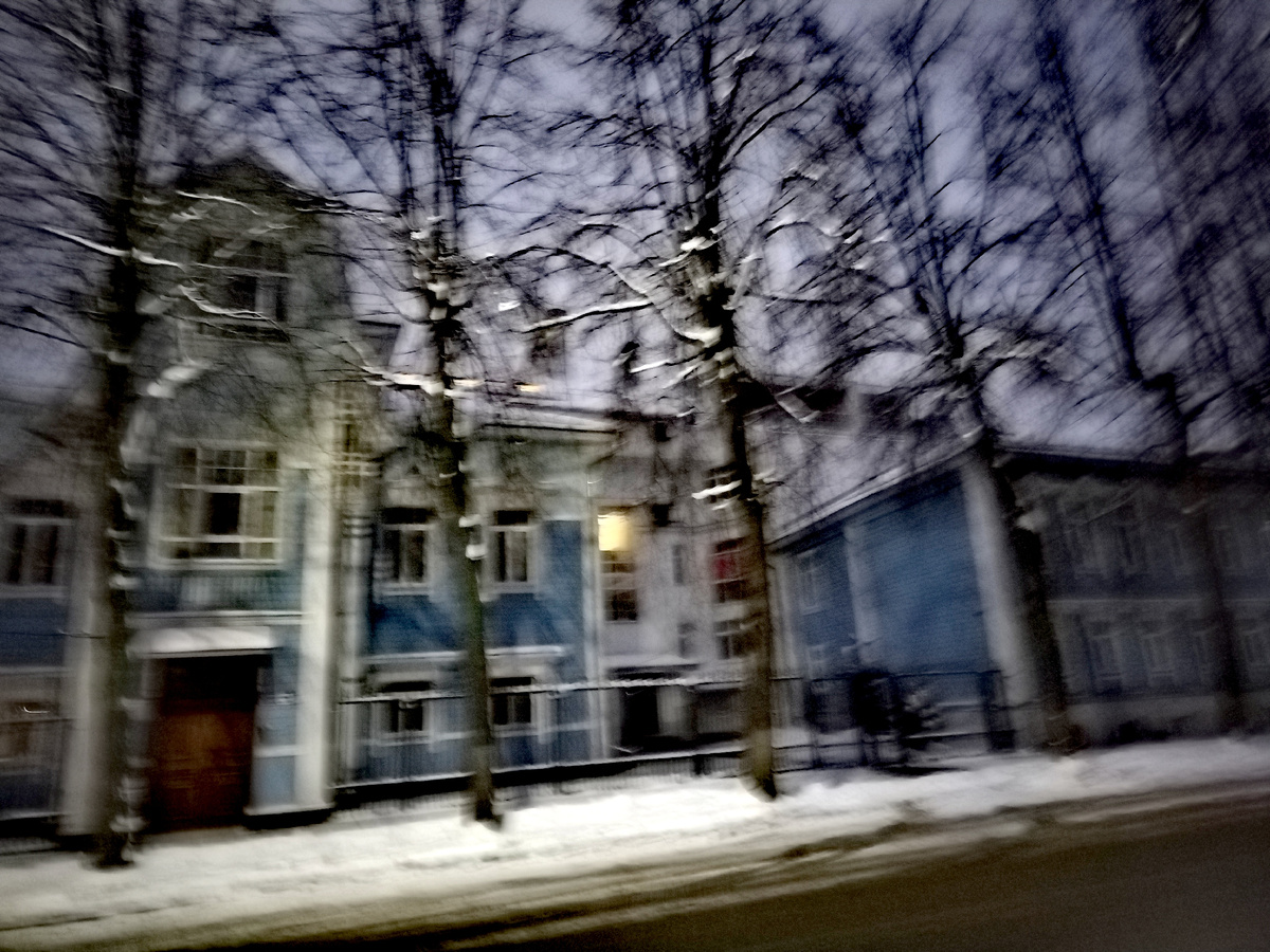 Свет в окне