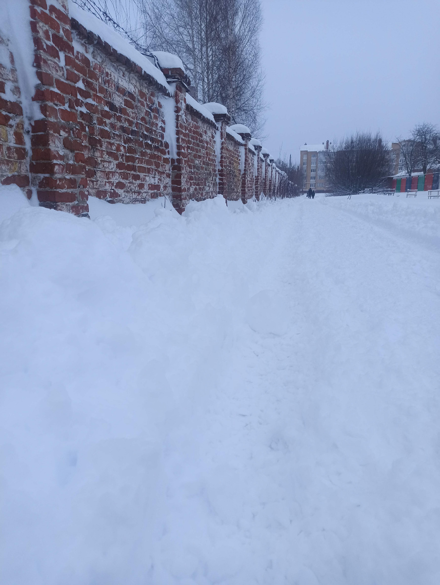 Не дорога, а колея