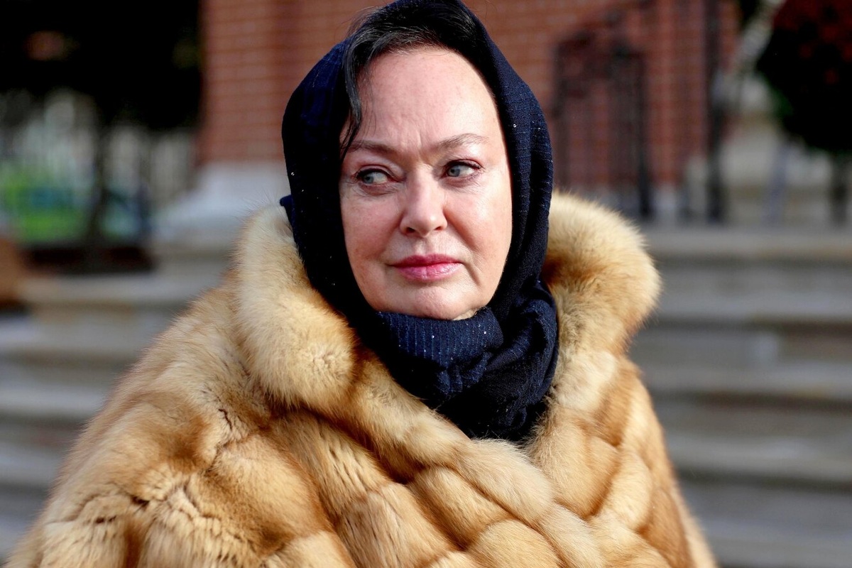     «Бойфренд, что ты съебурился?»: Лариса Гузеева высмеяла мужчину, от которого родила дочь