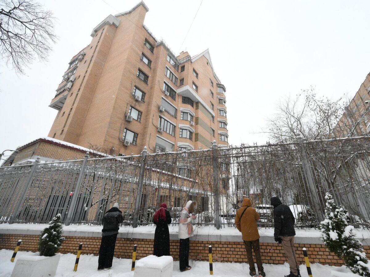    Дом в Хамовническом районе Москвы, где находится квартира, которую певица Лариса Долина продала Полине Лурье | © РИА Новости / Григорий Сысоев