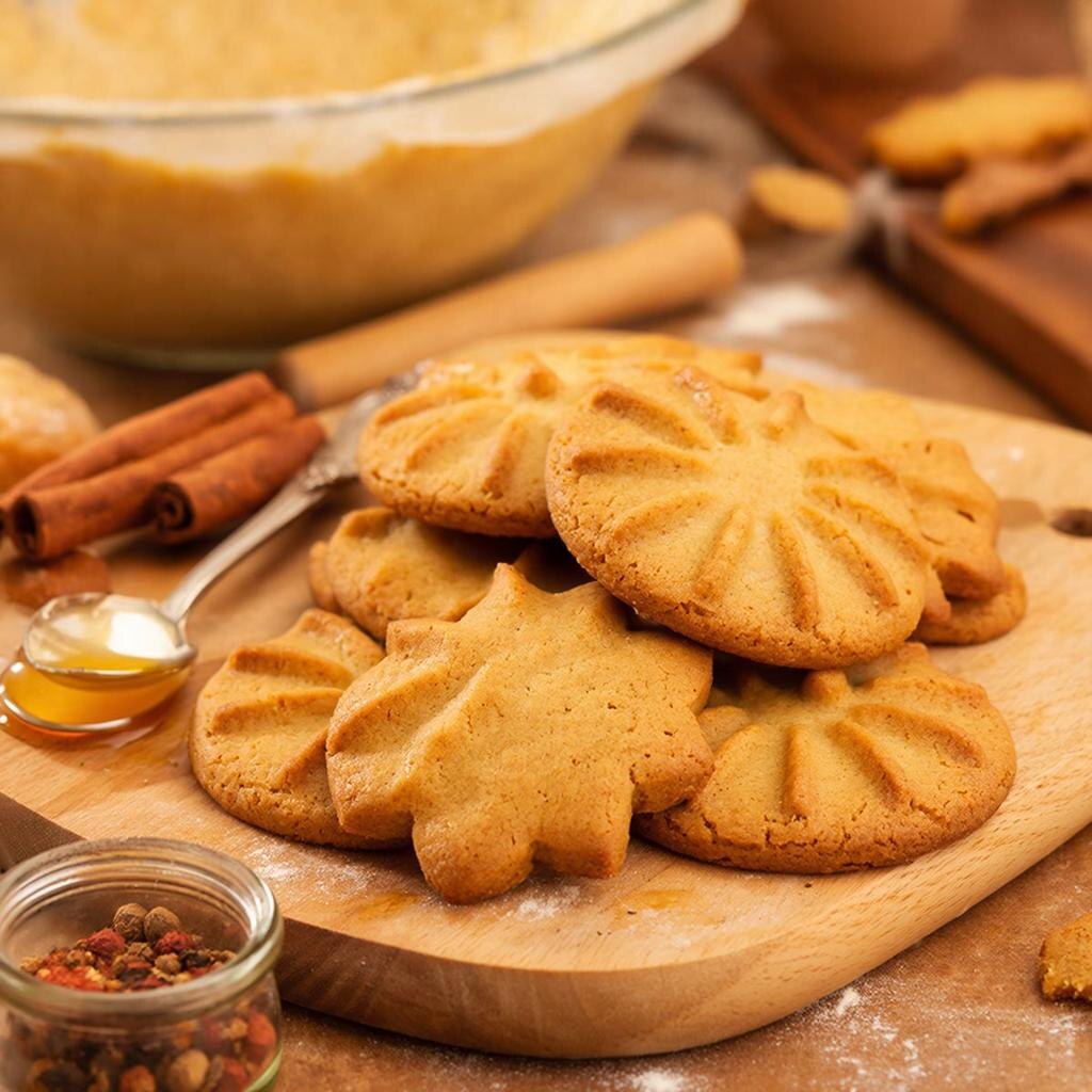 «Иногда лучший праздник — тот, что пахнет корицей и тишиной»