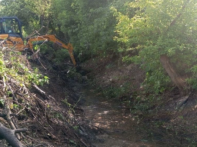     В Сеймском округе Курска на расчистку канав было направлено 5 млн рублей