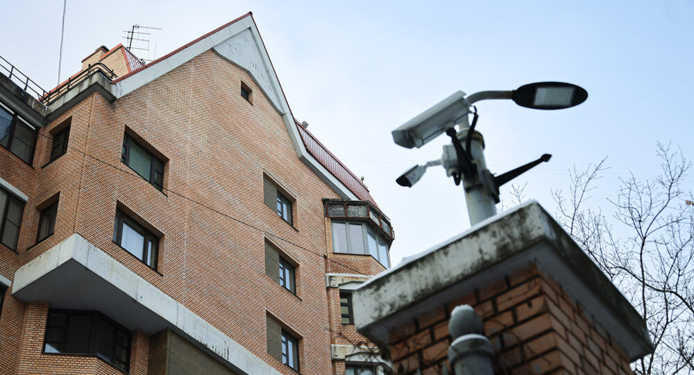 Долина отказалась отдать квартиру Лурье