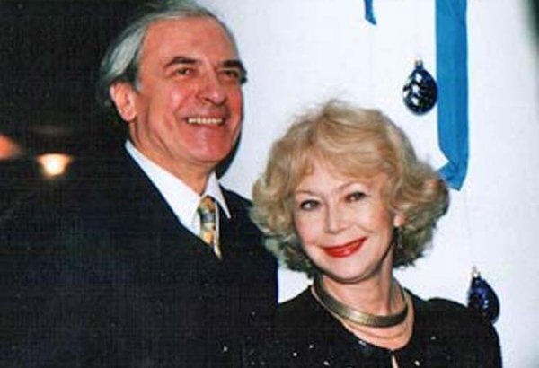 Верен одной: история любви Александра Лазарева и Светланы Немоляевой