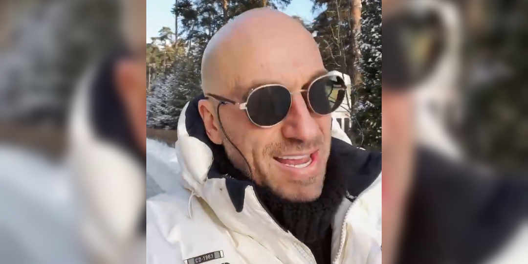 «Гуру» (чего-то там) Нагиев завуалированно говорит, как ему не нравится политика руководства России, прячась за «голодающих» стариков