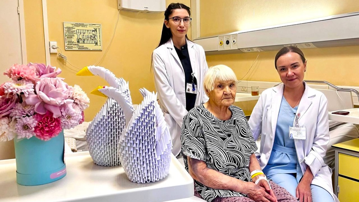    Пережила войну и крушение самолета. В Сургуте врачи спасли ветерана Великой Отечественной войны