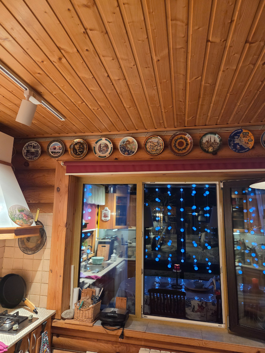 Первая часть коллекции. Всё реальное,  беспорядок - это жизнь.