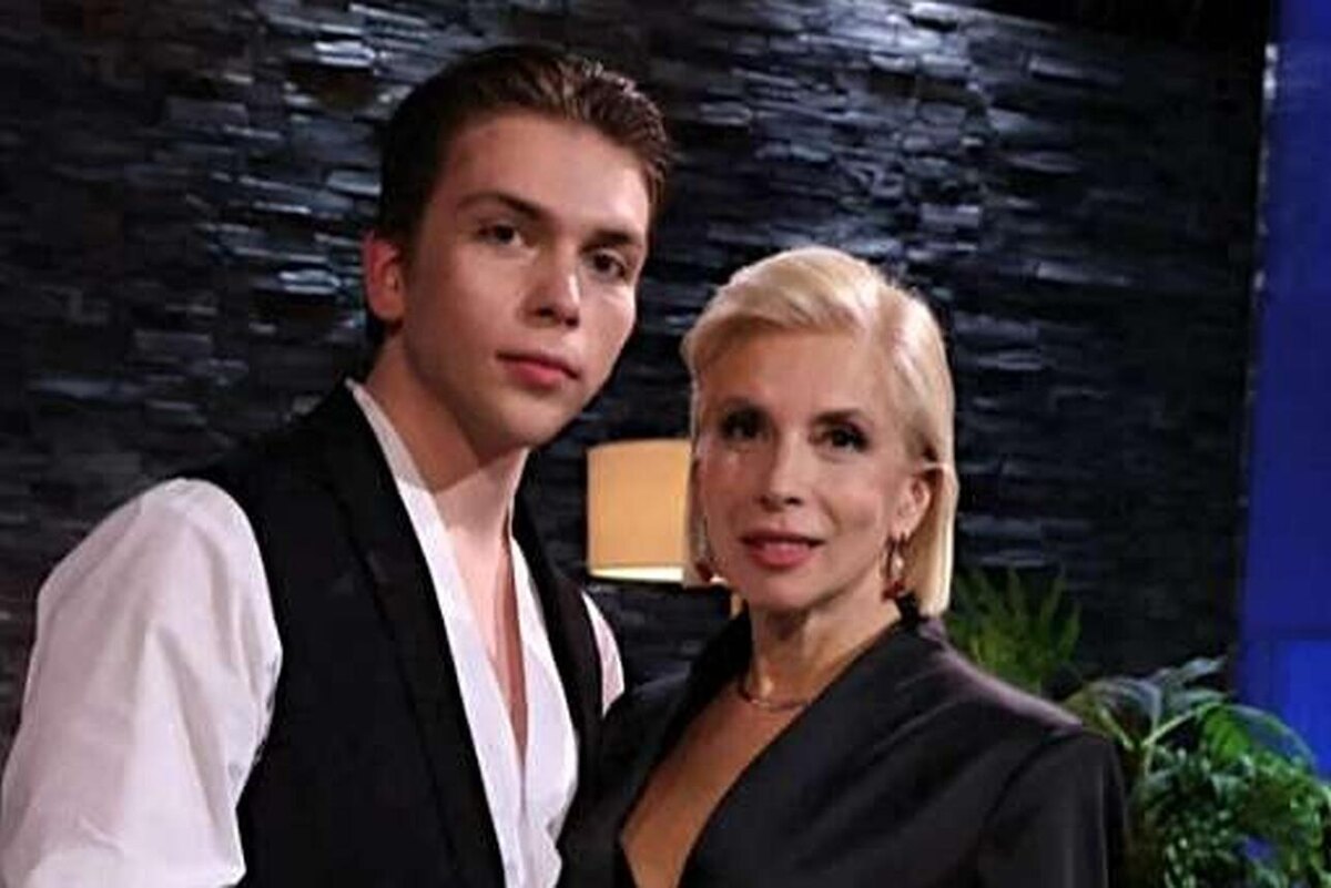    Алена Свиридова с сыном Соцсети