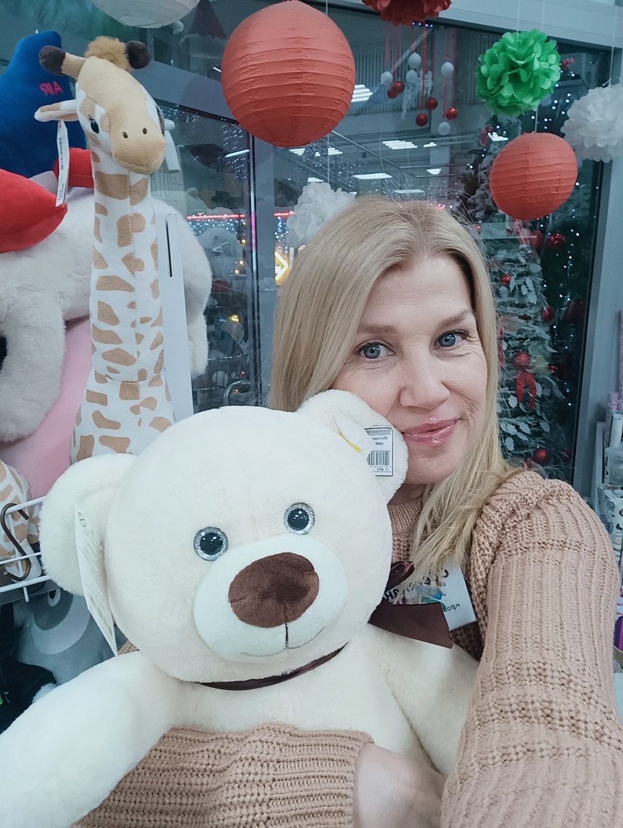 Светулик с мишенькой (и герпес на губах, блин)