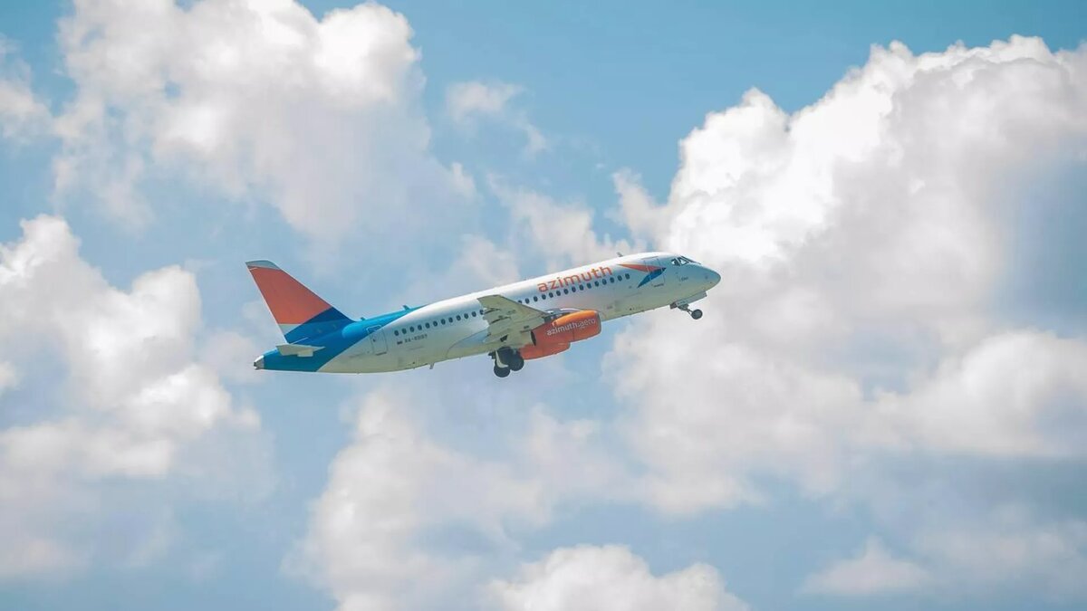 Самолет авиакомпании "Азимут" / © Photo : Telegram-канал аэропорта Сочи