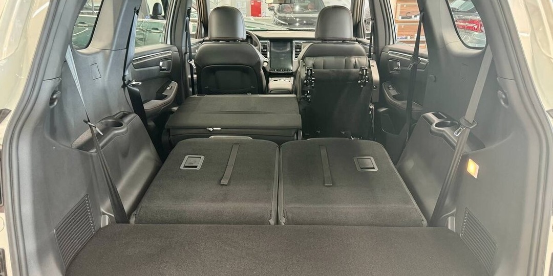 Нашёл самый дешёвый 7-местный кроссовер в РФ. Российская сборка, просторный салон и багажник 1040 л.