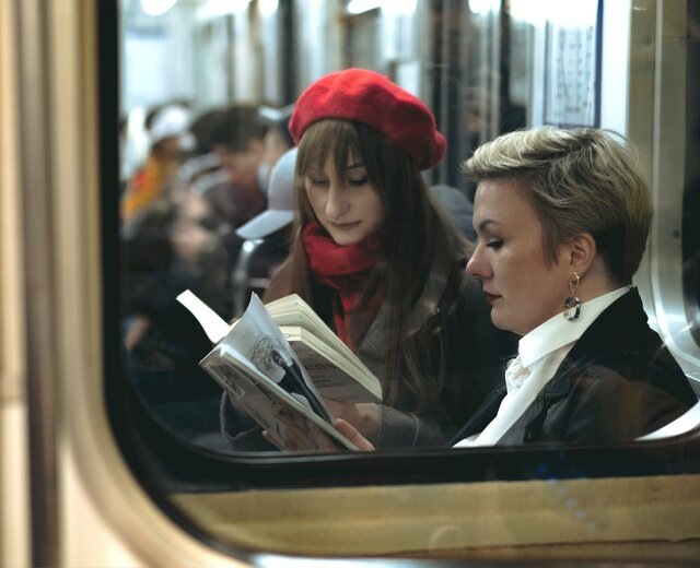 Петербуржцы вошли в число самых читающих: в среднем по 13 книг за год