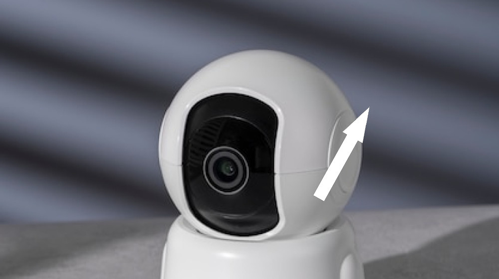    Камера вашего гаджета слушает и смотрит за вами на самом деле