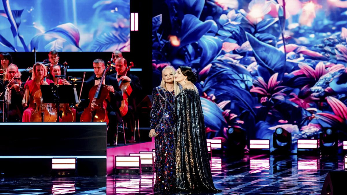 Театр, квартира и судебные приставы