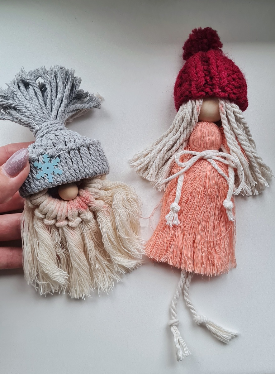 Гном и Ангел в шапочке