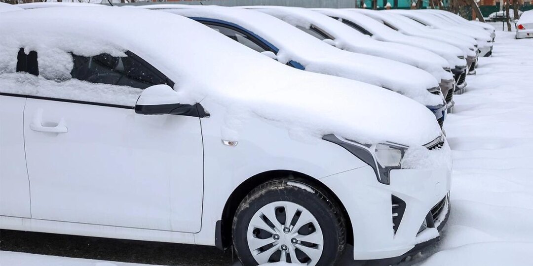 В России продажи новых автомобилей в 2025 году рухнули на 19%