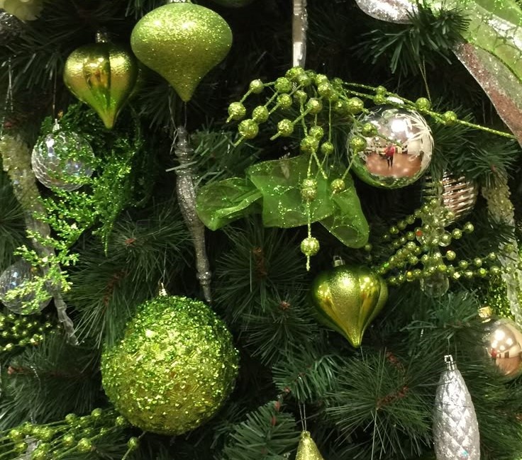 Для ЗЕЛЕНОГО ХРОМО-ТИПА ГОД 2026