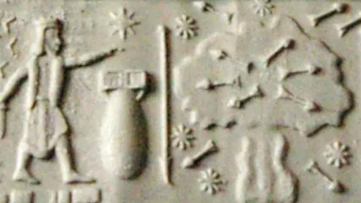 Ядерные технологии появились лишь в XX веке благодаря развитию физики атомного ядра и расщепления атома. Первые испытания атомной бомбы состоялись в июле 1945 года в рамках Манхэттенского проекта в США.