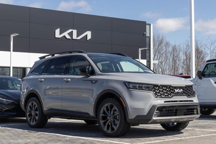 Обложка © Shutterstock / FOTODOM / Jonathan Weiss