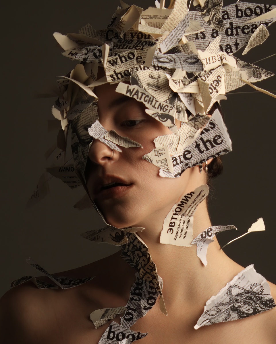 Фото сделано в «Сам снимай» в зале Портрет, драматический свет