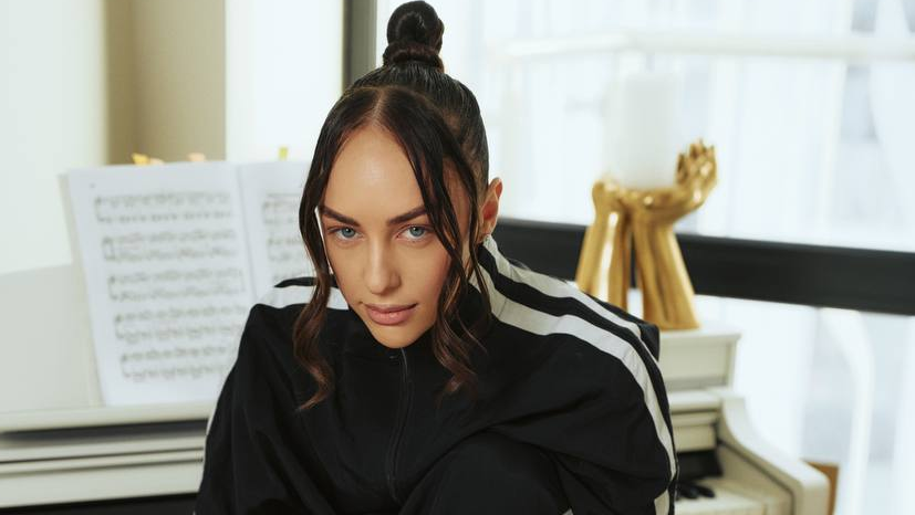 Мари Краймбрери рассказала, почему решила научиться играть на фортепиано