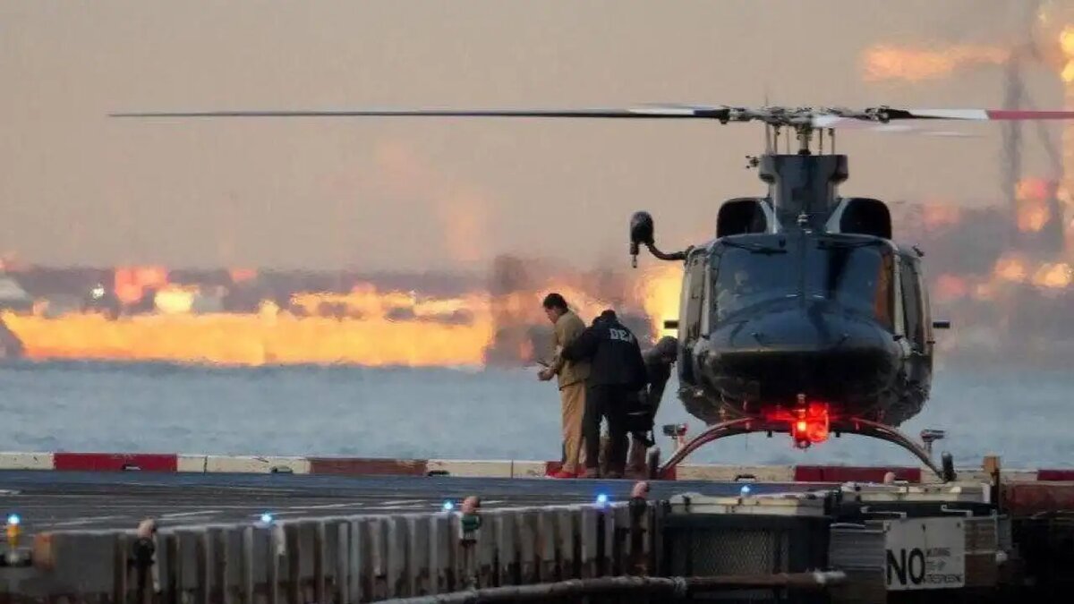    Николаса Мадуро конвоируют в суд © Telegram