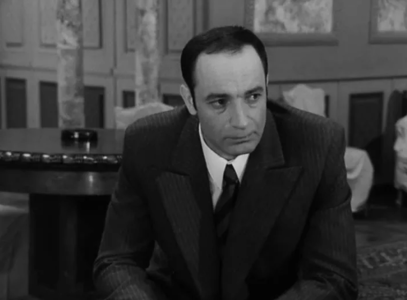 Семнадцать мгновений весны. https://ru.kinorium.com